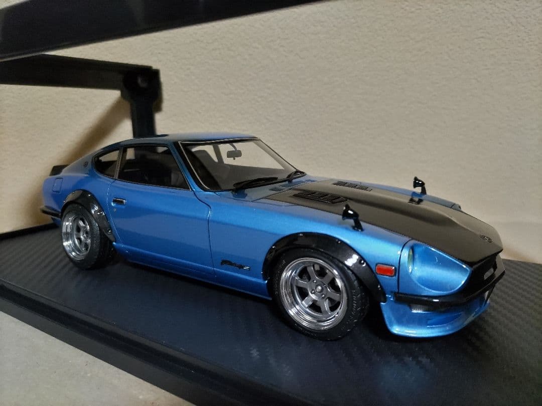 PYOMARO　イグニッションモデル　1/18 FairladyZ