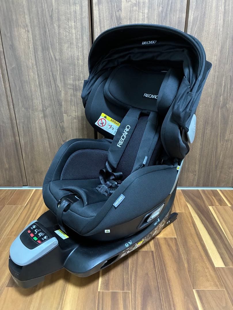 【状態良好】RECARO ブラック チャイルドシート