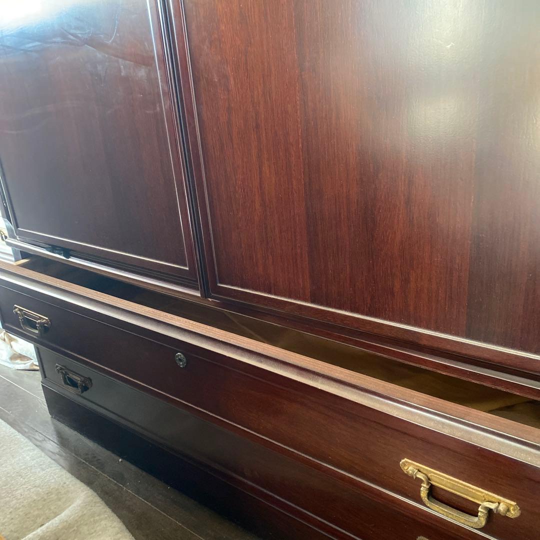 木製ダークブラウン　アンティーク箪笥