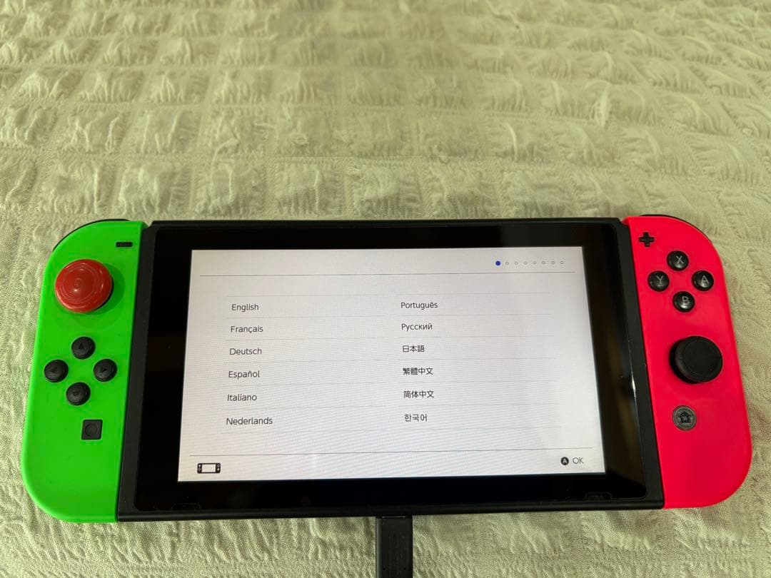 美品 Nintendo Switch ネオングリーン/ネオンピンク 本体