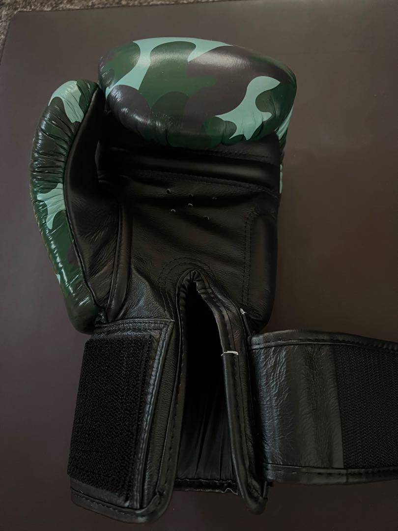 TWINS SPECIAL ボクシンググローブ 14oz 迷彩柄　本革