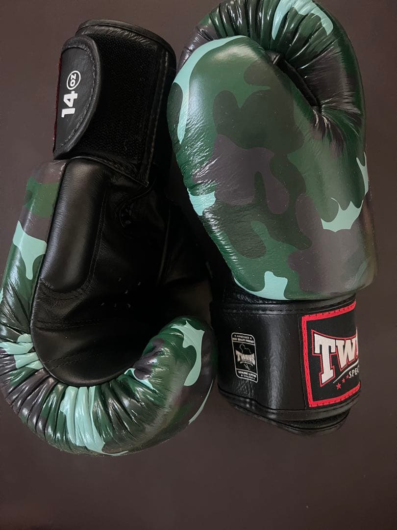 TWINS SPECIAL ボクシンググローブ 14oz 迷彩柄　本革
