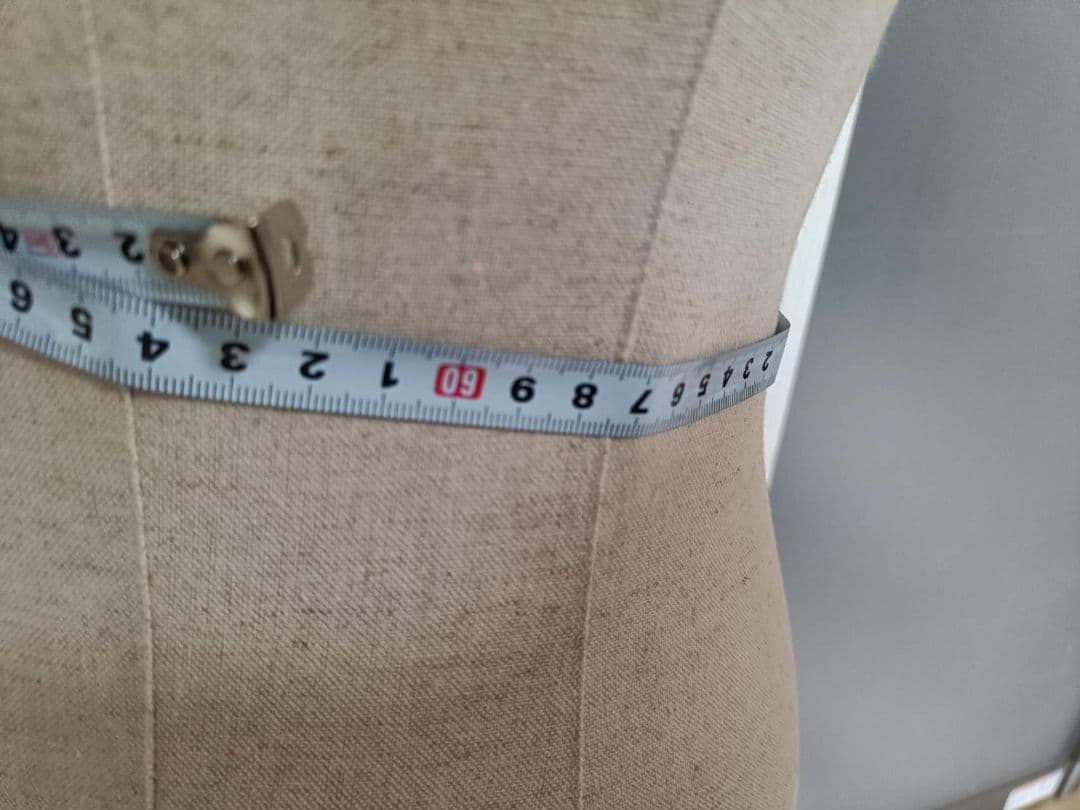 トルソー　ボディ　マネキン　洋裁　布張り　裁縫　高さ調整