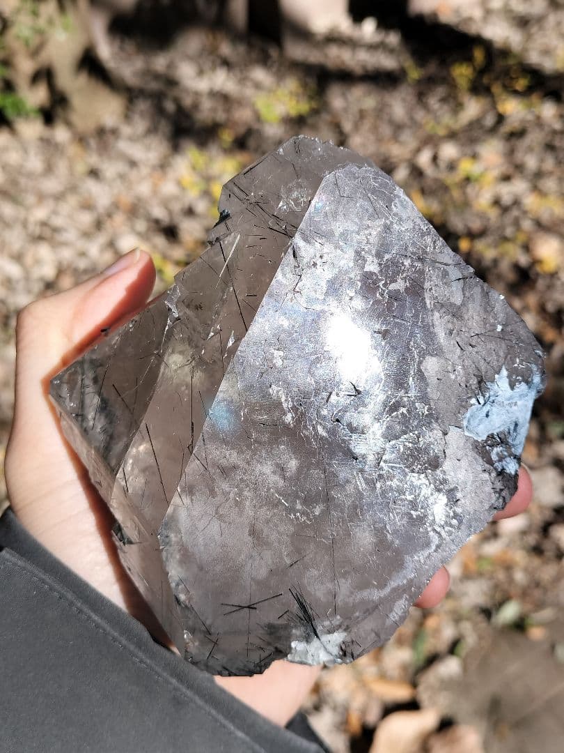 【早いもの勝ち超特価】ブルーザギマウンテンクォーツ　1kg超え