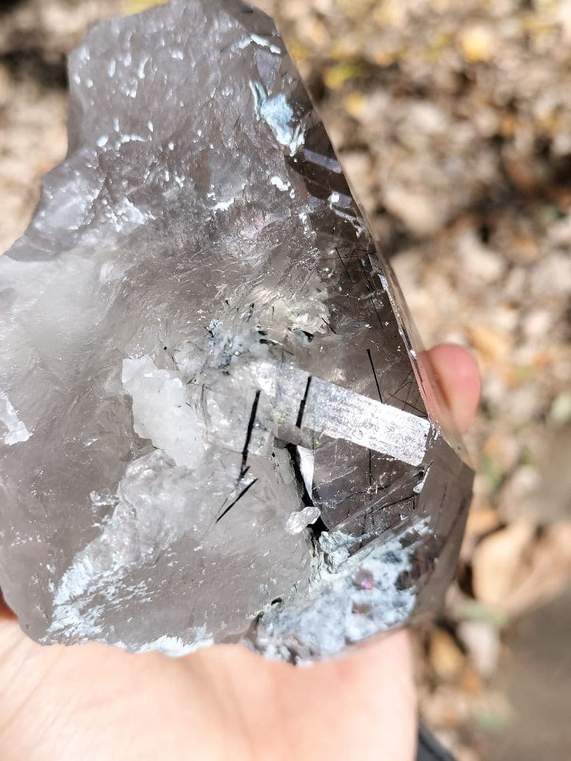 【早いもの勝ち超特価】ブルーザギマウンテンクォーツ　1kg超え