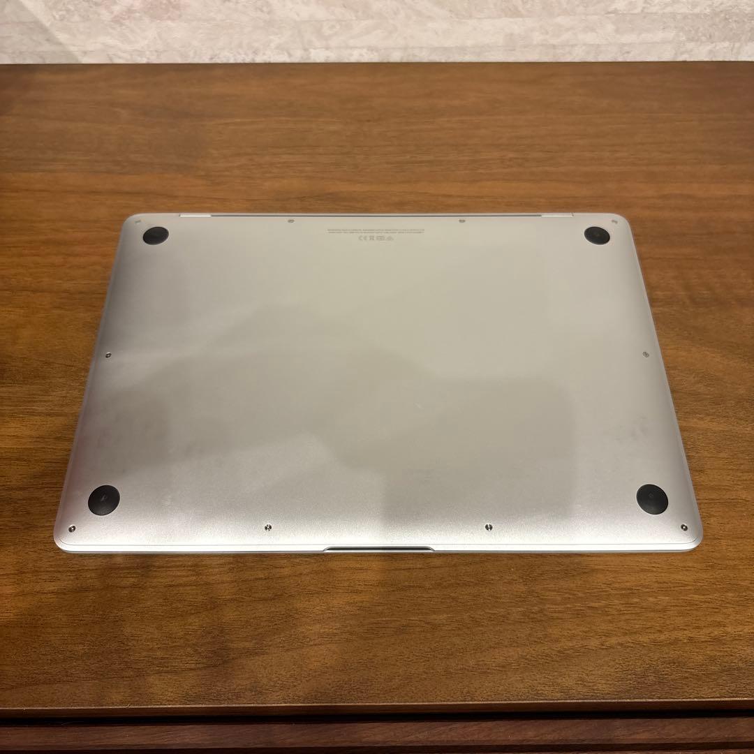 【美品】13インチMacBook Air 256GB SSD 8GB M1