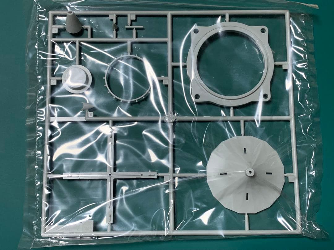 1/35 タコムV2+発射台兼用車 +ハノマーグ SS100 & ドラゴンV2