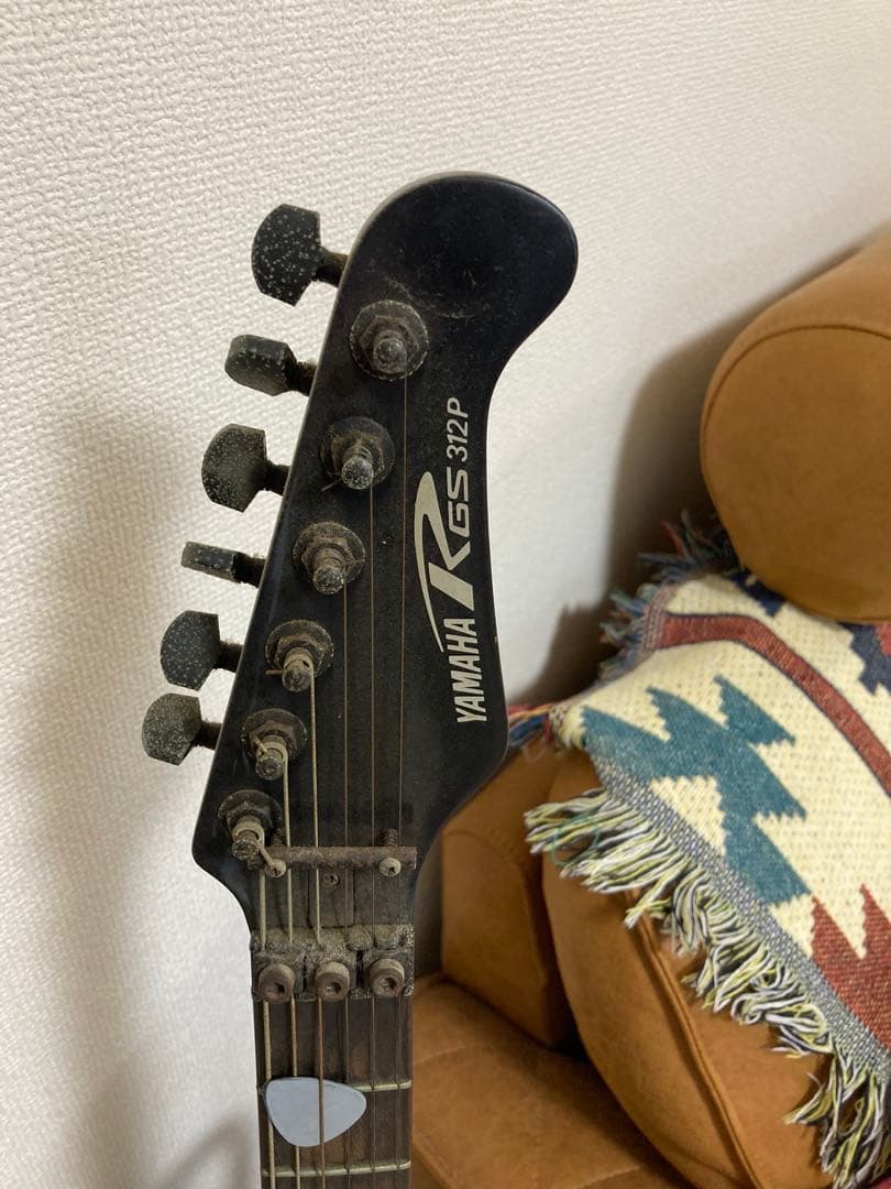 中古　YAMAHA ヤマハ　エレキギター
