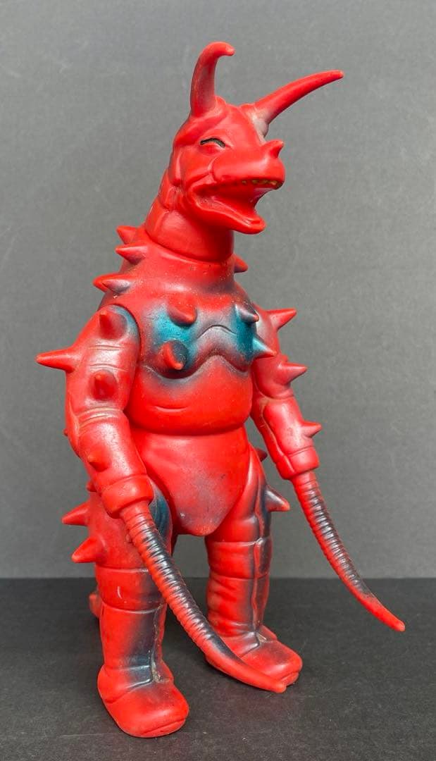 ブルマァク　 グドン　帰ってきたウルトラマン　公開当時品　 尻尾破損あり