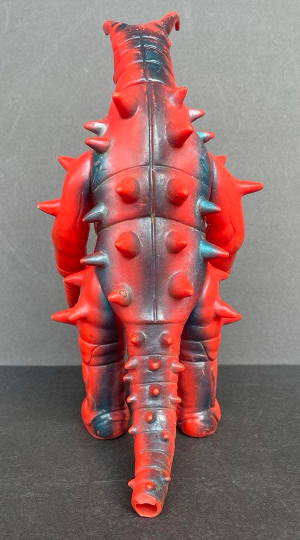 ブルマァク　 グドン　帰ってきたウルトラマン　公開当時品　 尻尾破損あり