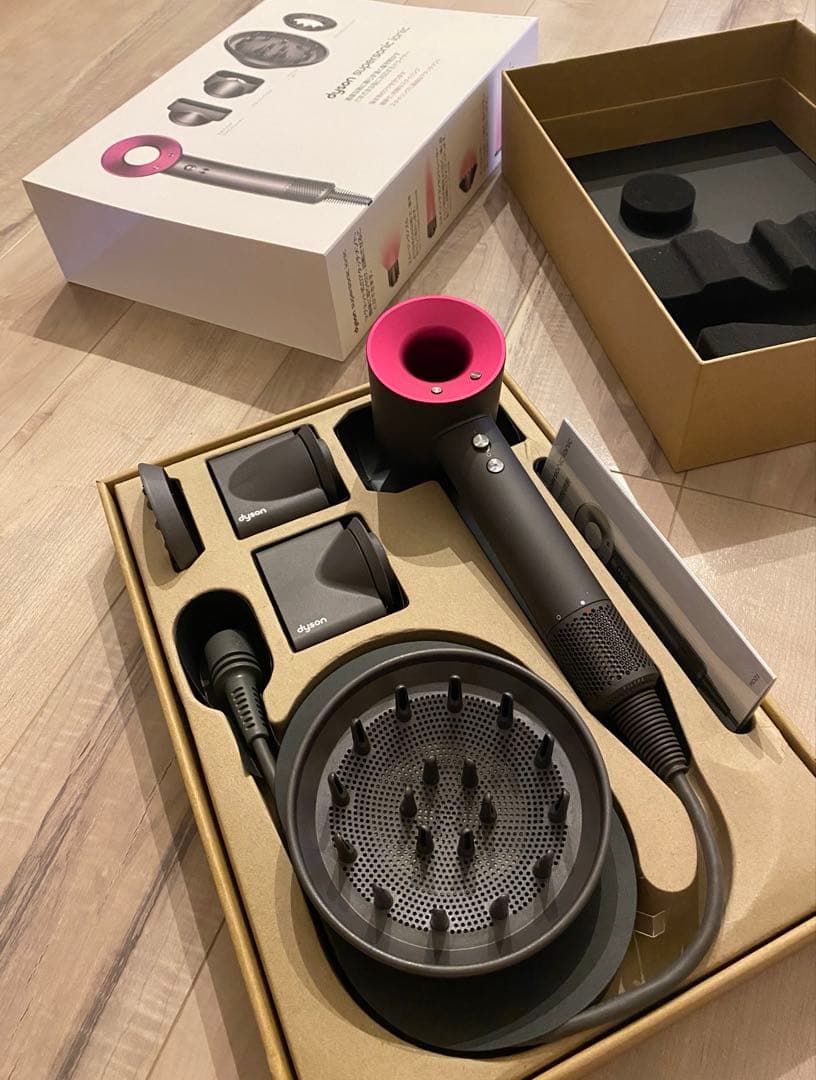 ダイソン supersonic ionic ドライヤー