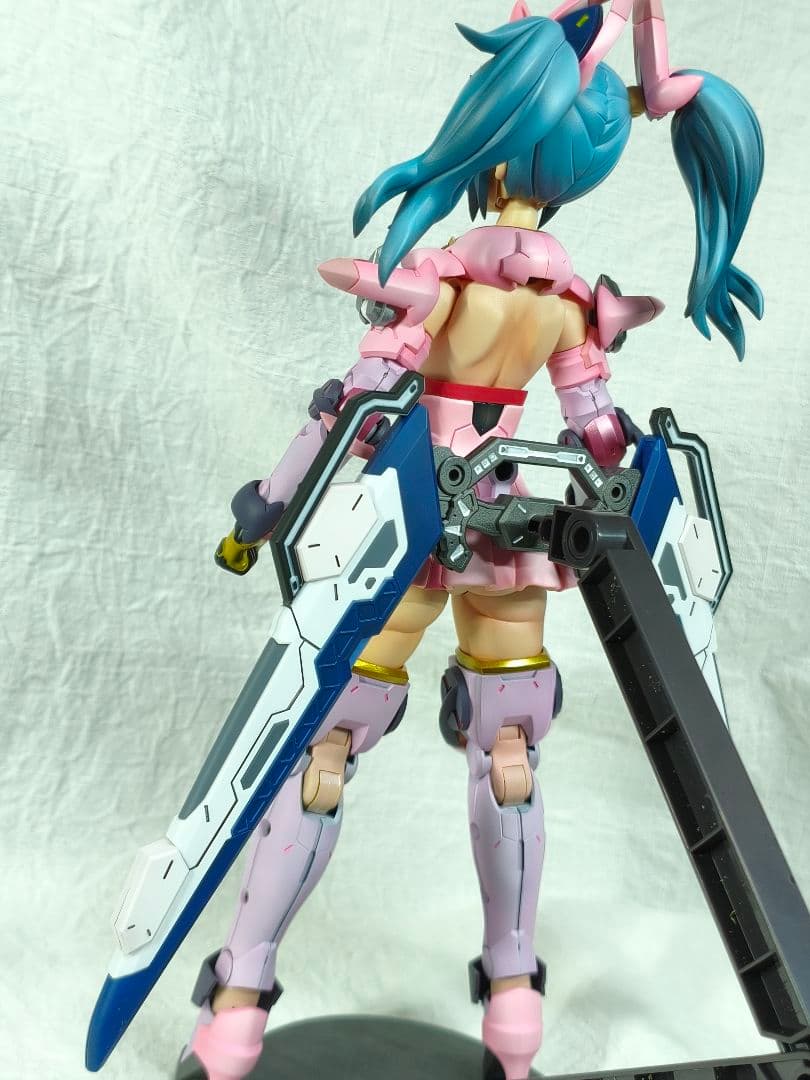 コトブキヤ　ジェネ　グランデスケール　塗装完成品