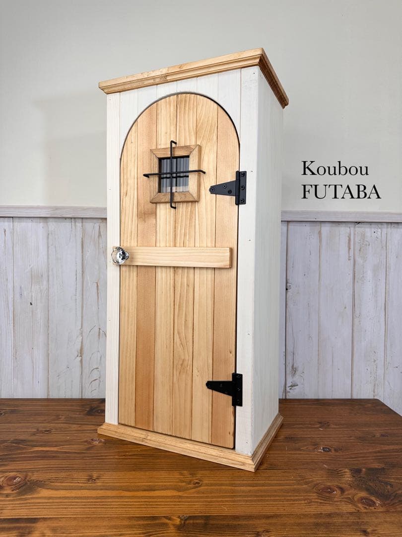 し*も様 【1点のみ　微小難あり】ナチュラルアンティークの扉のようなキャビネット