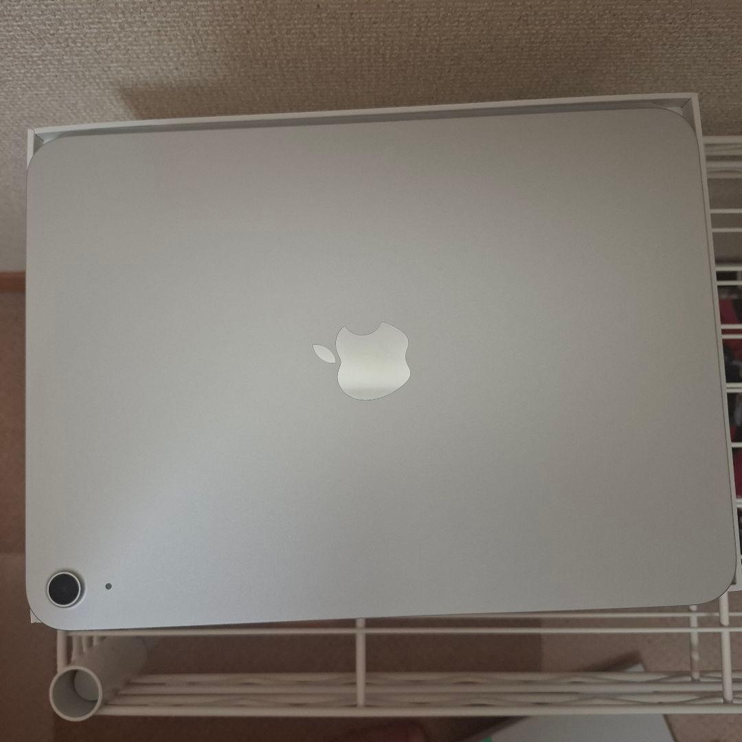 iPad A16 256GB シルバー 第11世代 + ESRアクセサリー