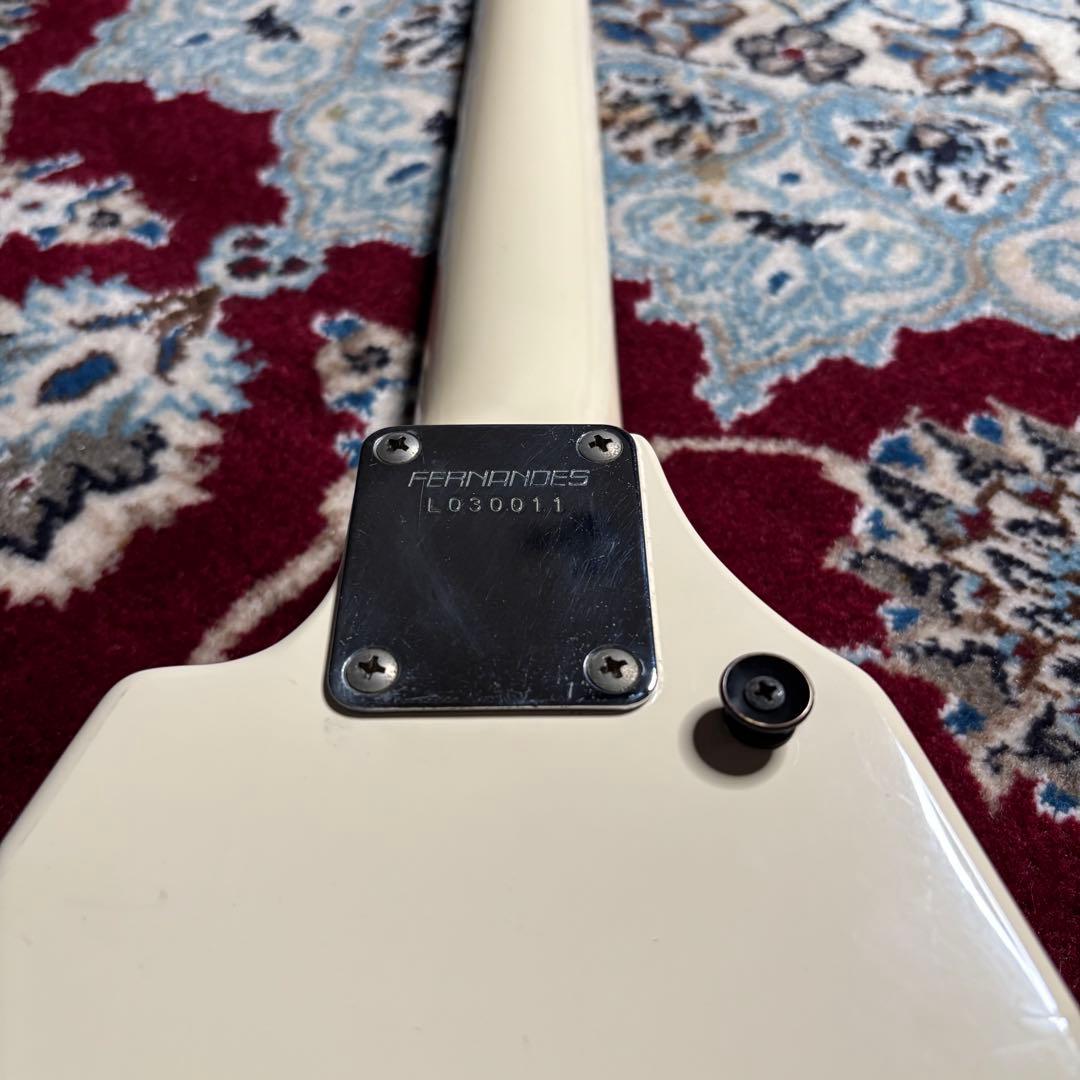 レア　Fernandes BSV-70 フライングV ホワイト　ヴィンテージ