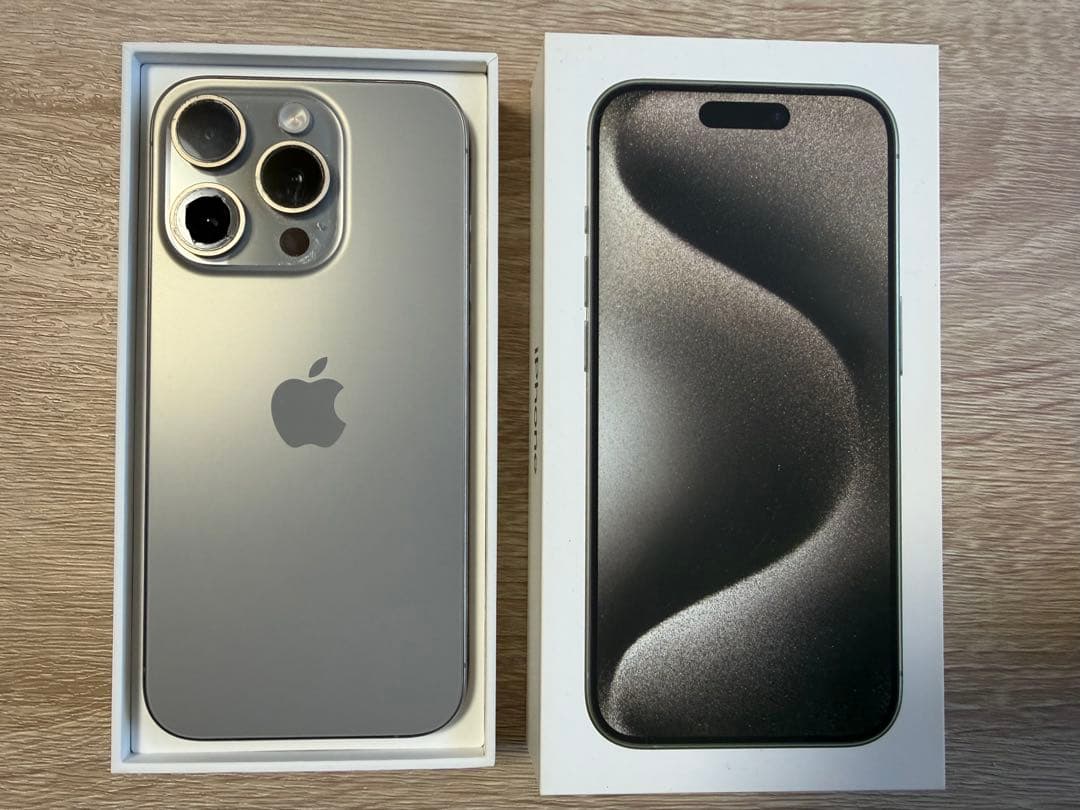 iPhone 15 Pro 256GB カメラレンズ割れあり 動作確認済 箱あり