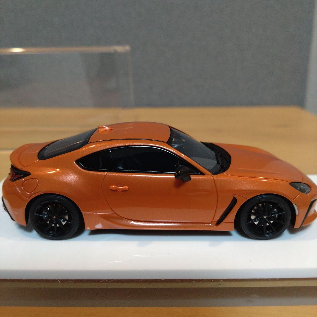 メイクアップ　ミニカーGR86 1／43 フレイムオレンジ