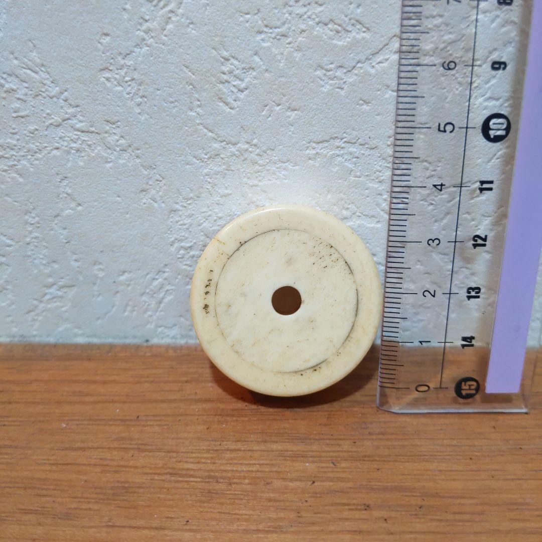 時代提物 饅頭根付 天然素材 直径約3.7〜3.8cm 厚約1.2cm 重20ｇ