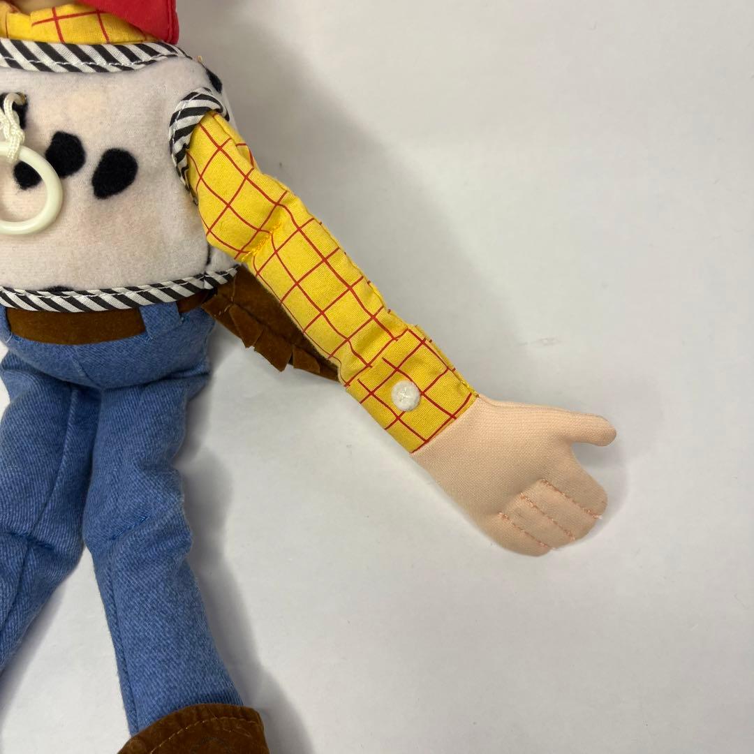 ディズニー トイストーリー ウッディ人形　ぬいぐるみ