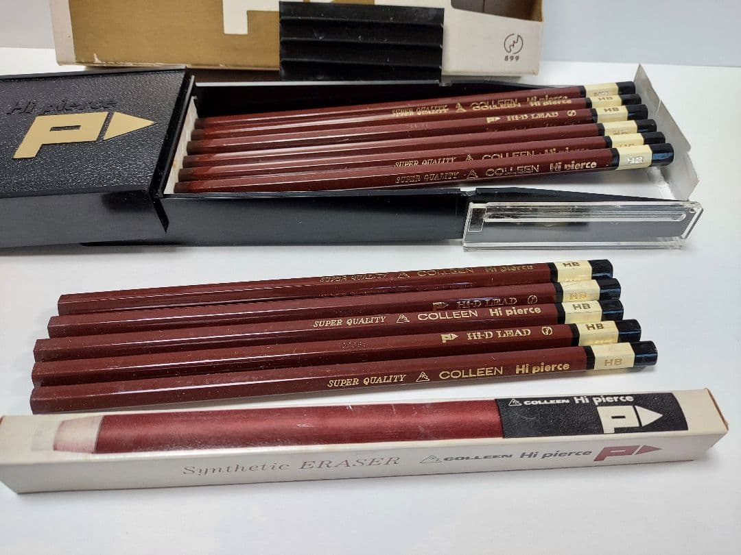 か*む様 昭和レトロ鉛筆、COLLEEN Hi pierce 鉛筆と三菱鉛筆廃盤