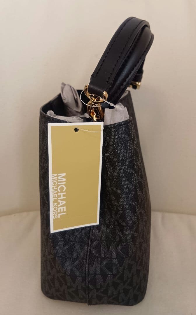 【新品タグ付き】マイケルコース バゲットバッグ♪