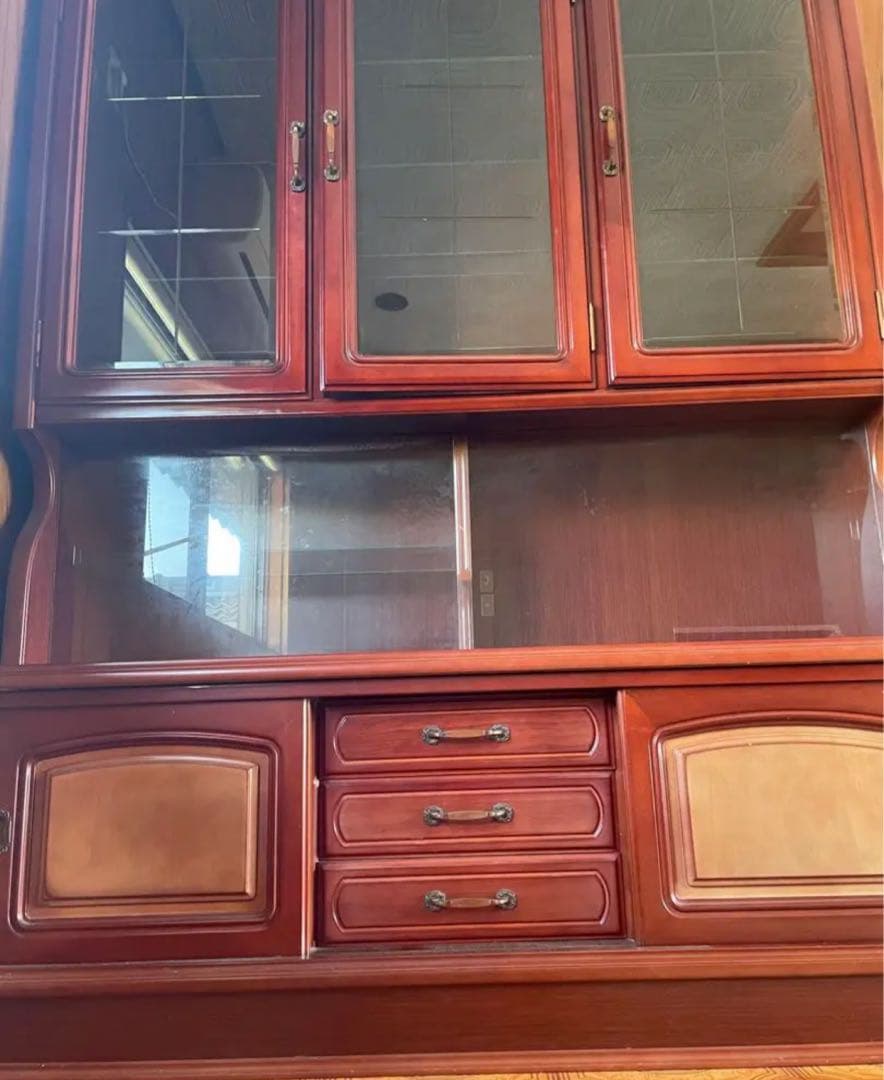 クラシック木製　キャビネット ダークブラウン　アンティーク 食器棚 本棚