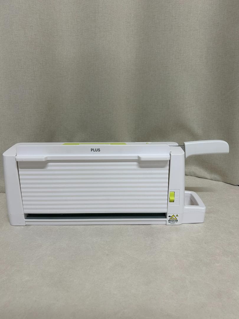 PLUS コンパクト断裁機 PK-213