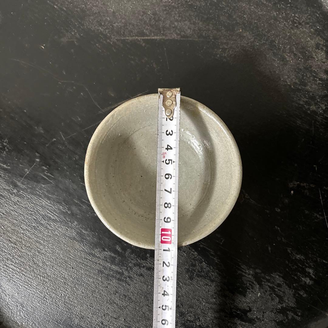 李朝　小服茶碗　大盃　堅手　白磁　酒器　韓国骨董　ぐい呑み　猪口　アンティーク