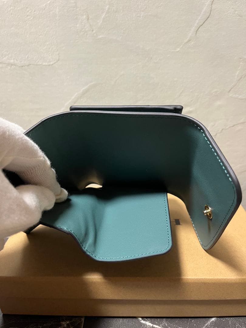 ✨️新品未使用✨COACH 三つ折り財布 グリーン