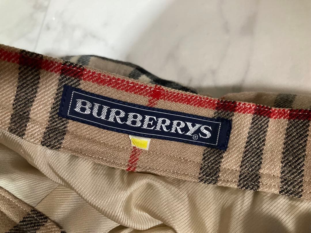 【値下げ】バーバリー　ノバチェック　プリーツスカート