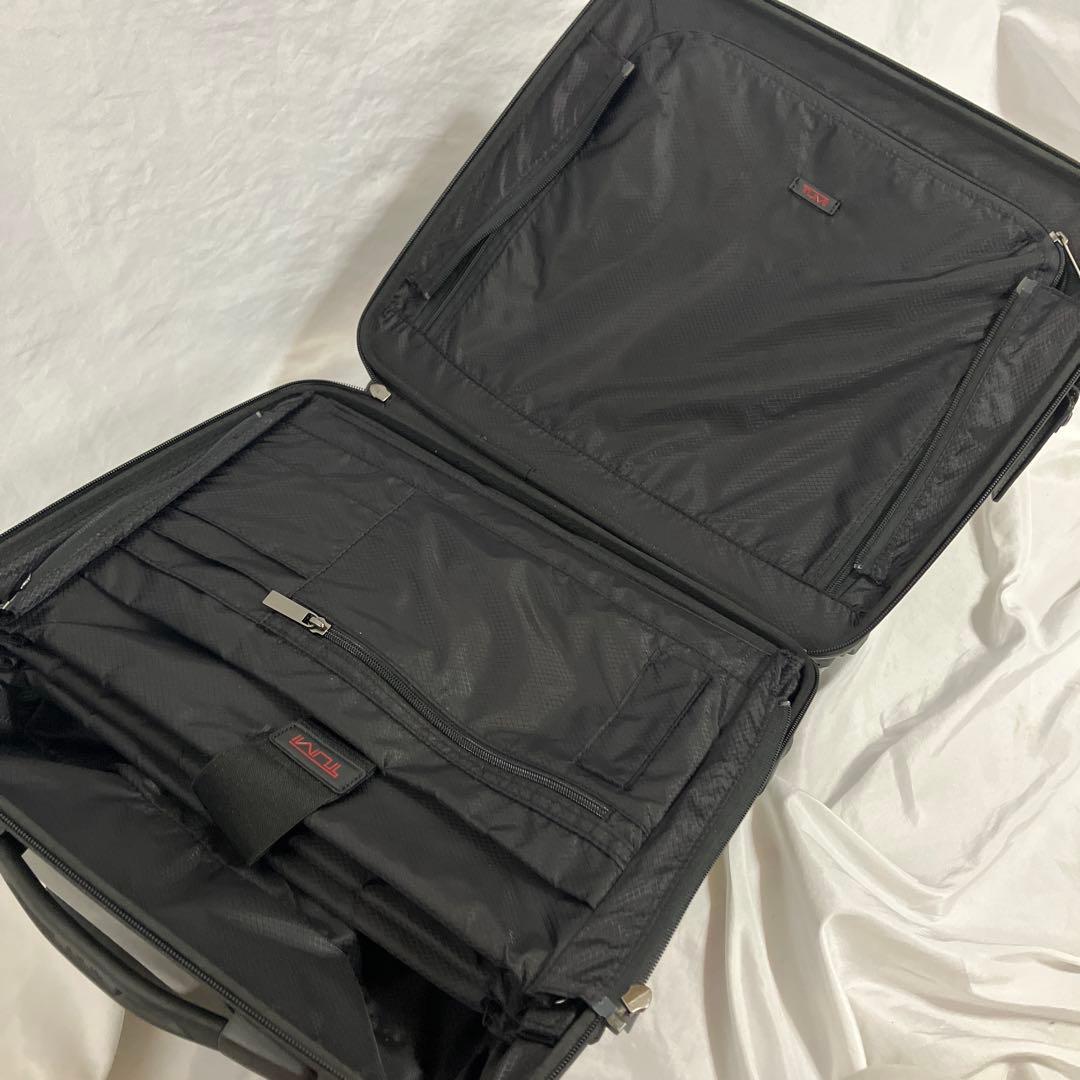 TUMI トゥミ V3 4輪 キャリーケースト スーツケース 228004D