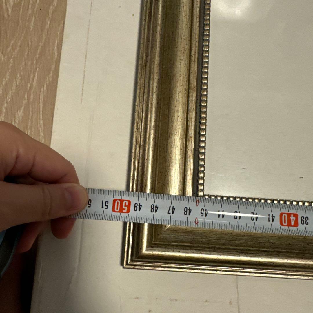 額　シルバーゴールド　高級感