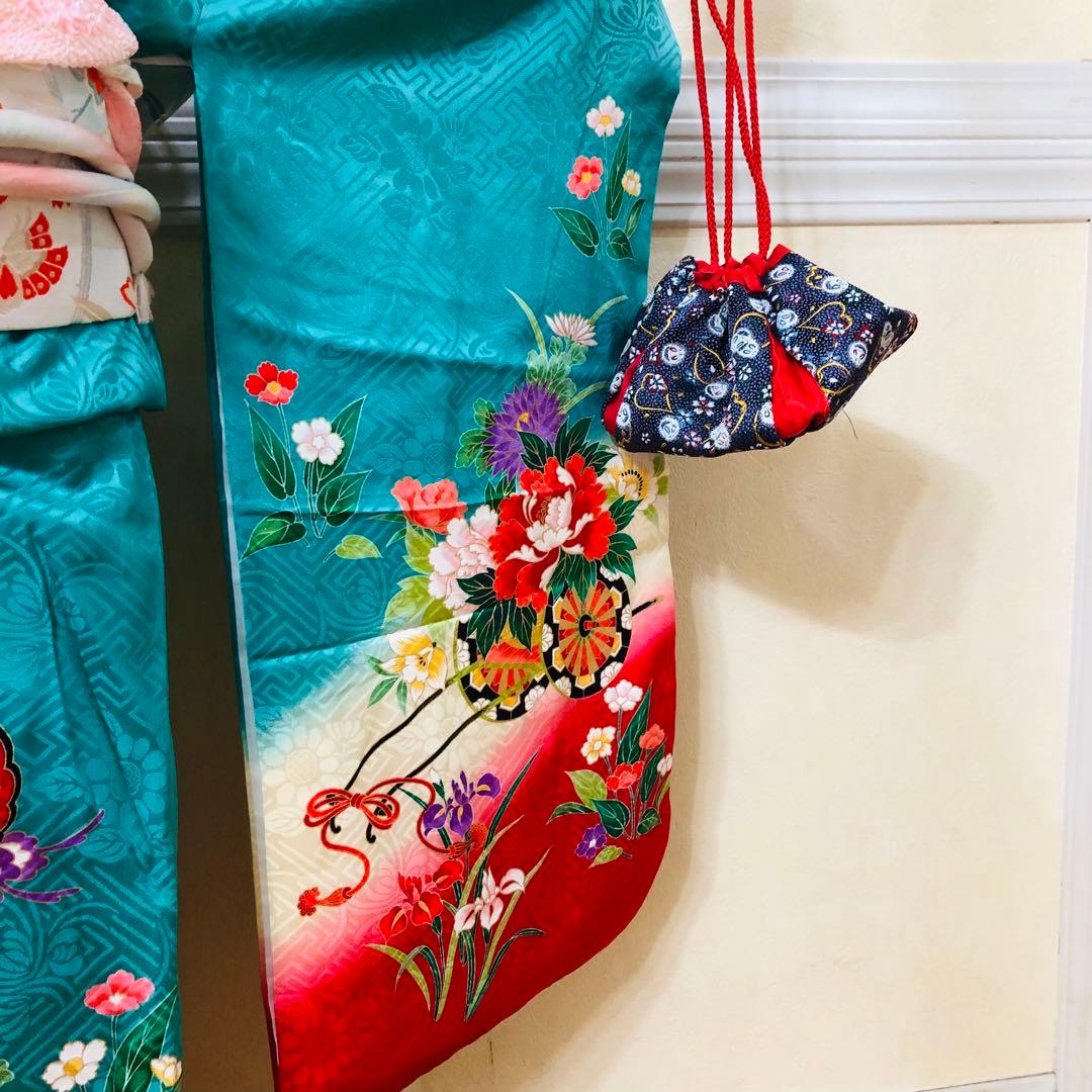 七五三七歳‼正絹️完全フルセット‼️人気Blue Greenに花車金彩煌びやか際立つ