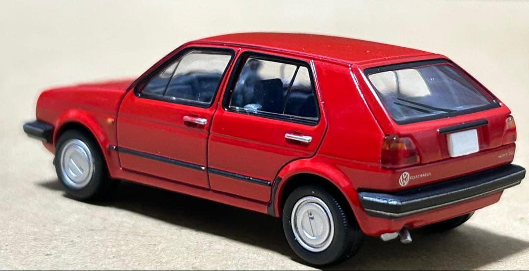 トミカリミテッドヴィンテージネオ フォルクスワーゲン ゴルフⅡ レッド