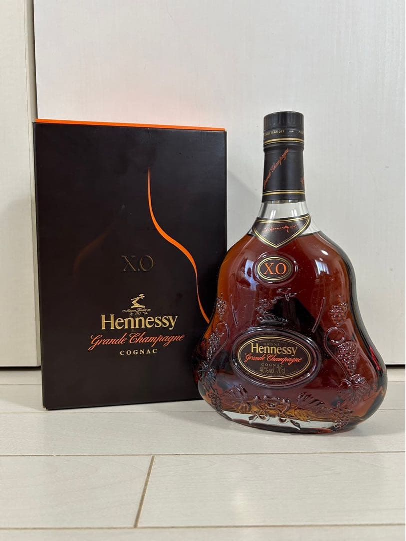 Hennessy グランドシャンパーニュ XO 700ml