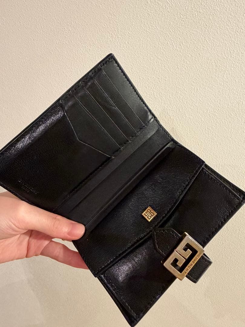 ジバンシー　財布　ダイヤモンドキルトレザー　ブラック