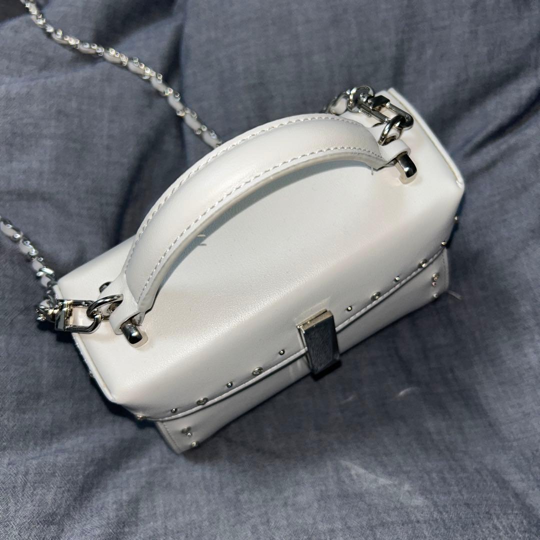 USAGIONLINE・ZOZO限定リュタンビジュースタッズポシェット