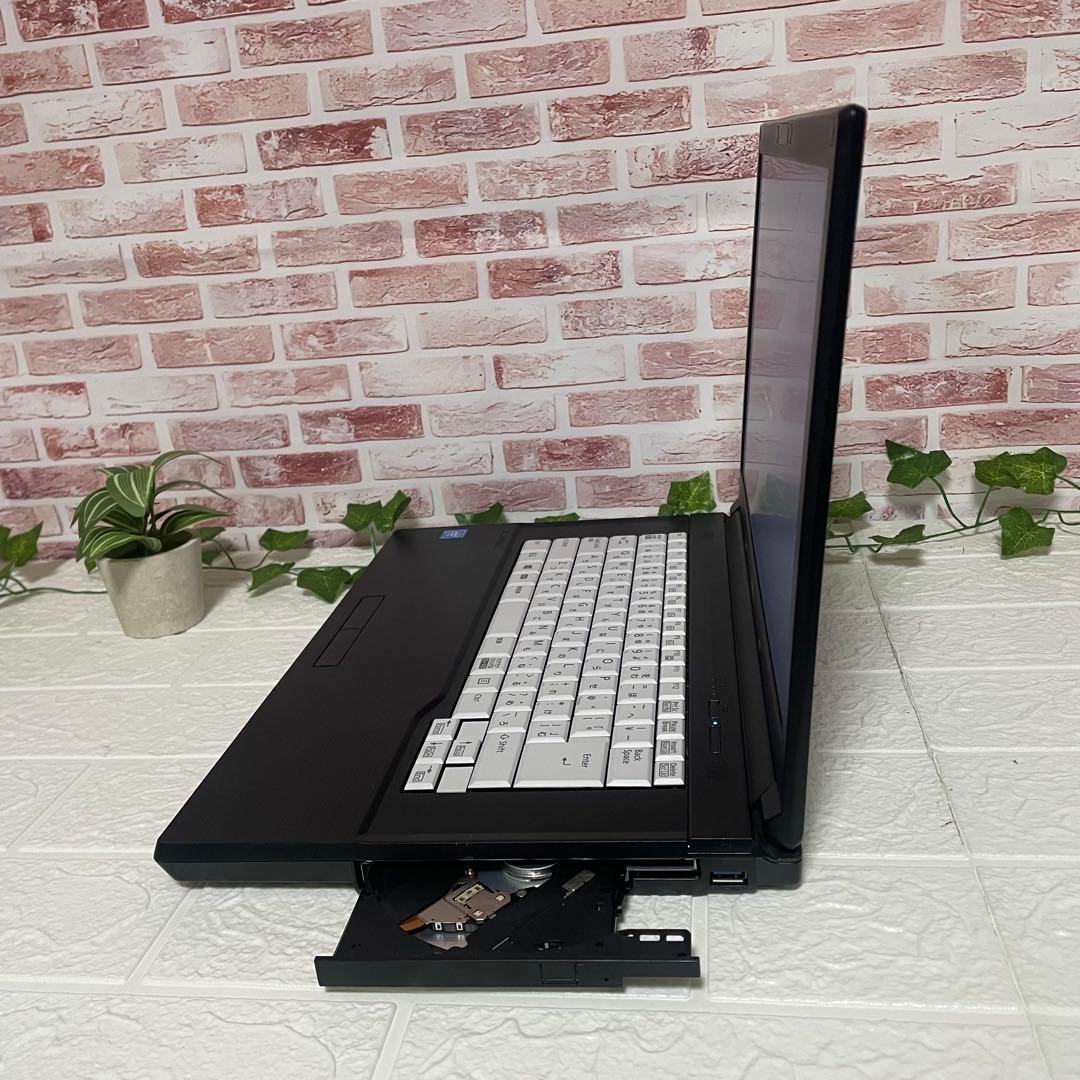 ★美品富士通500GB メモリ8GB★A576/P Win11ノートPC308