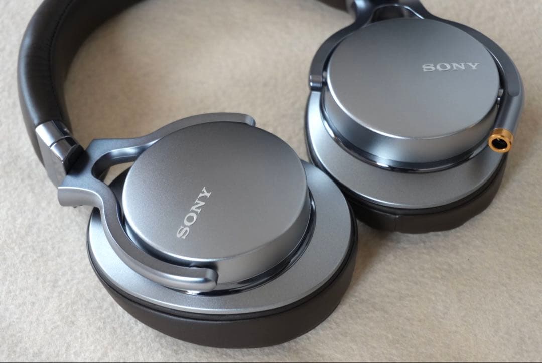SONY ステレオヘッドホン MDR-1A（シルバー）