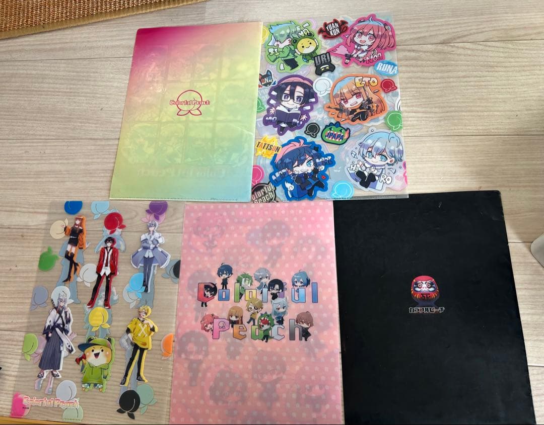 カラフルピーチグッズ