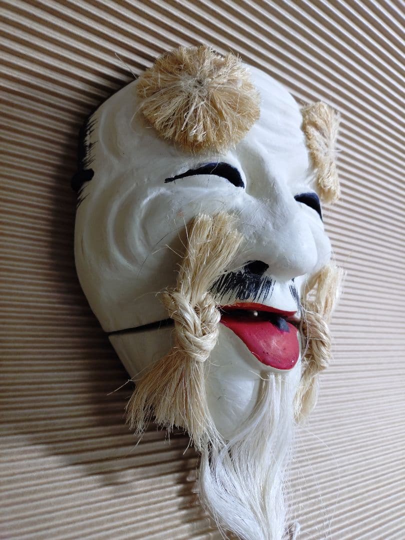 伝統的な能面 「翁」「黒式尉」 2点セット　木彫り　木彫　神楽