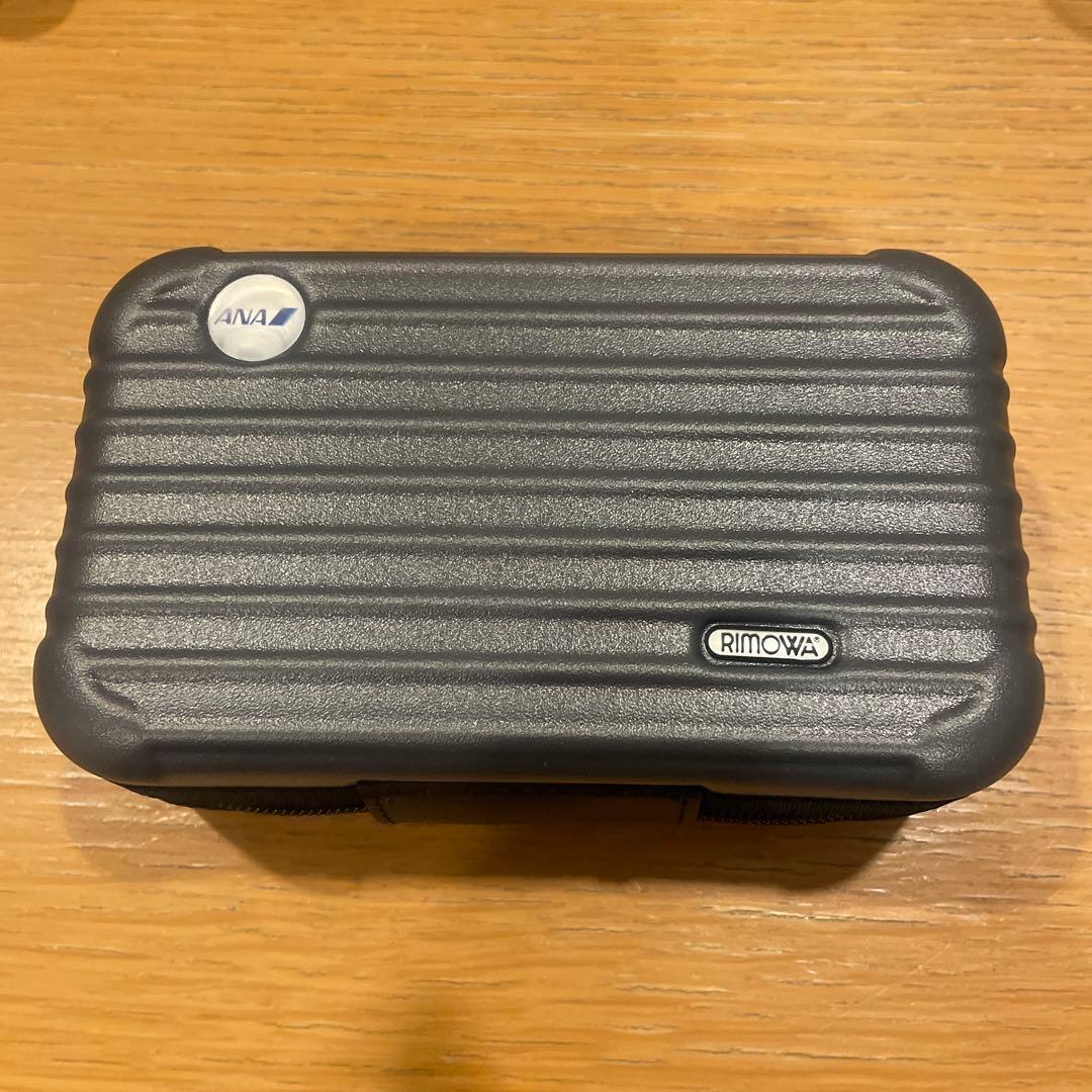 RIMOWA ブラックトラベルポーチ ANAロゴ