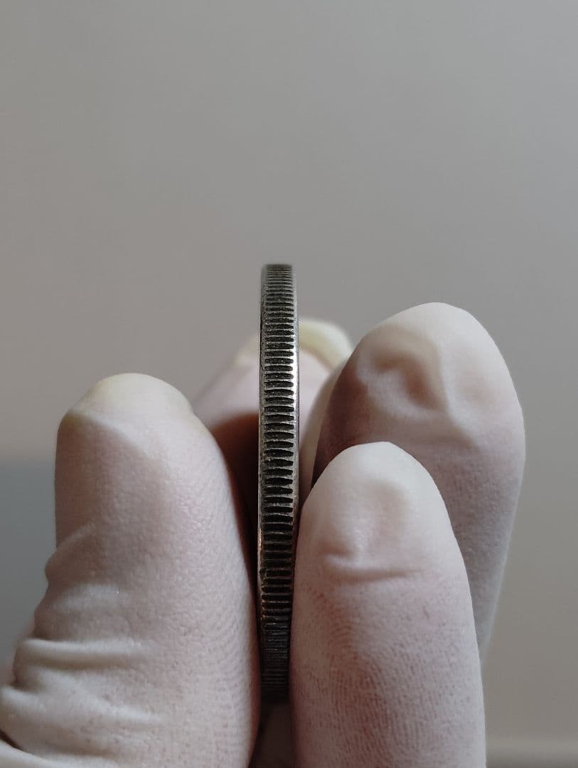 1円銀貨　明治7年 大型　特年　極美品　希少　一圓銀貨　一円銀貨銀貨