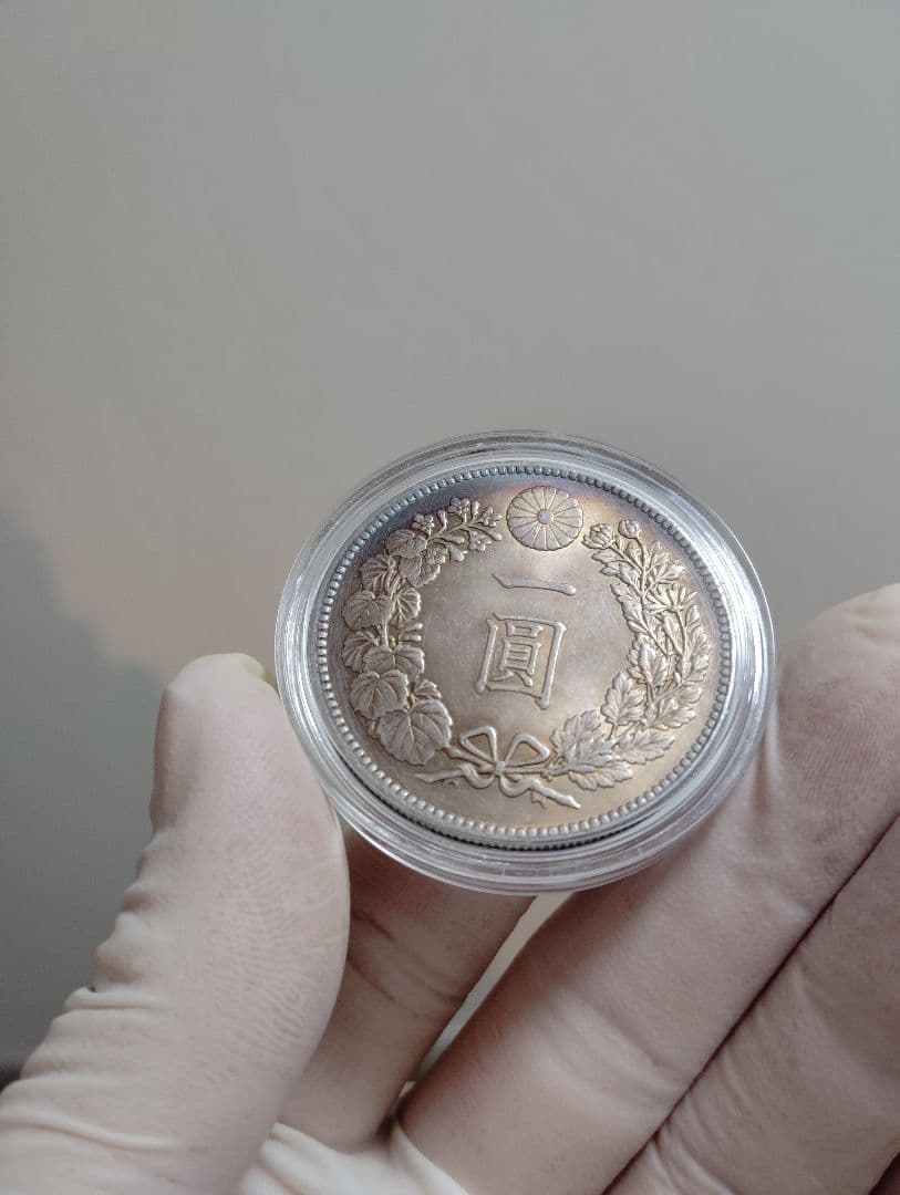 1円銀貨　明治7年 大型　特年　極美品　希少　一圓銀貨　一円銀貨銀貨
