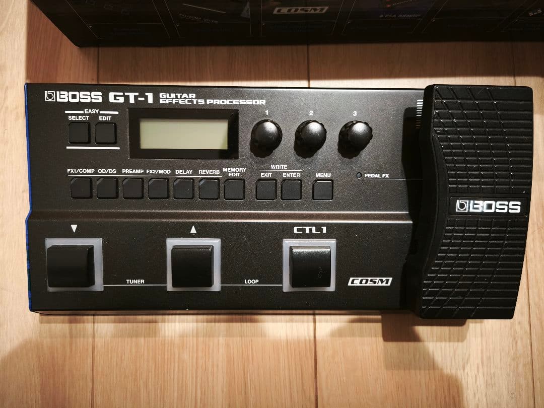 BOSS GT-1 ギターマルチエフェクター