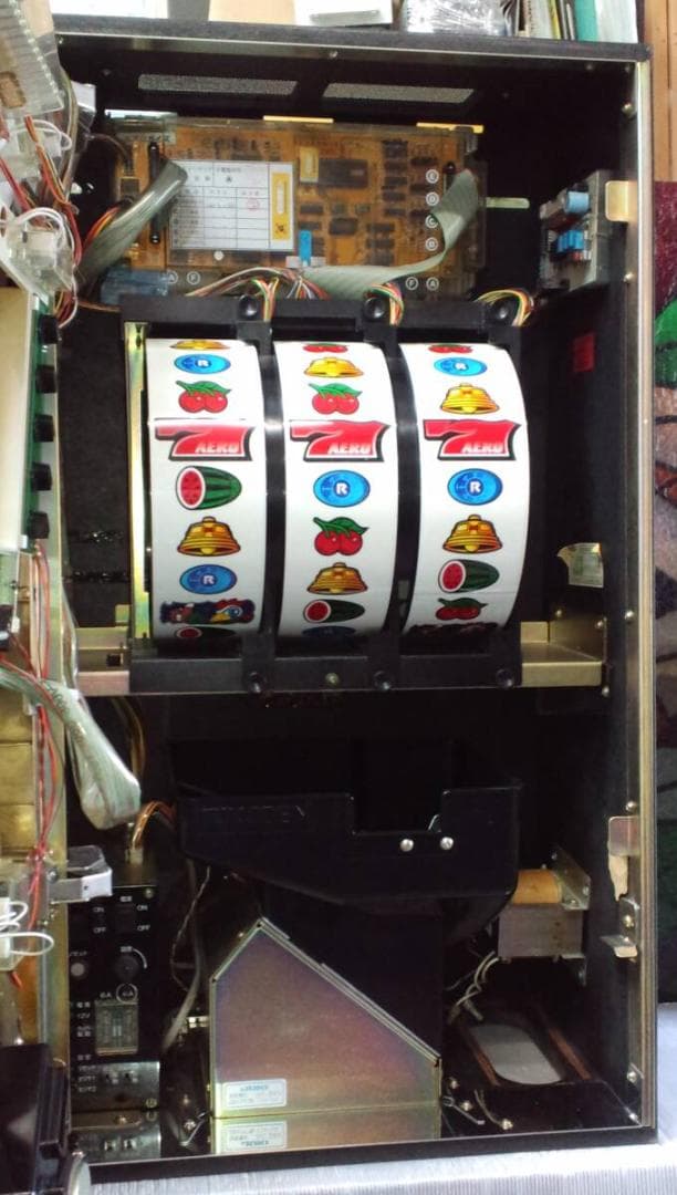 【パチスロ実機】アリストクラート★エアロガイズ【オートプレイ付不要機付】