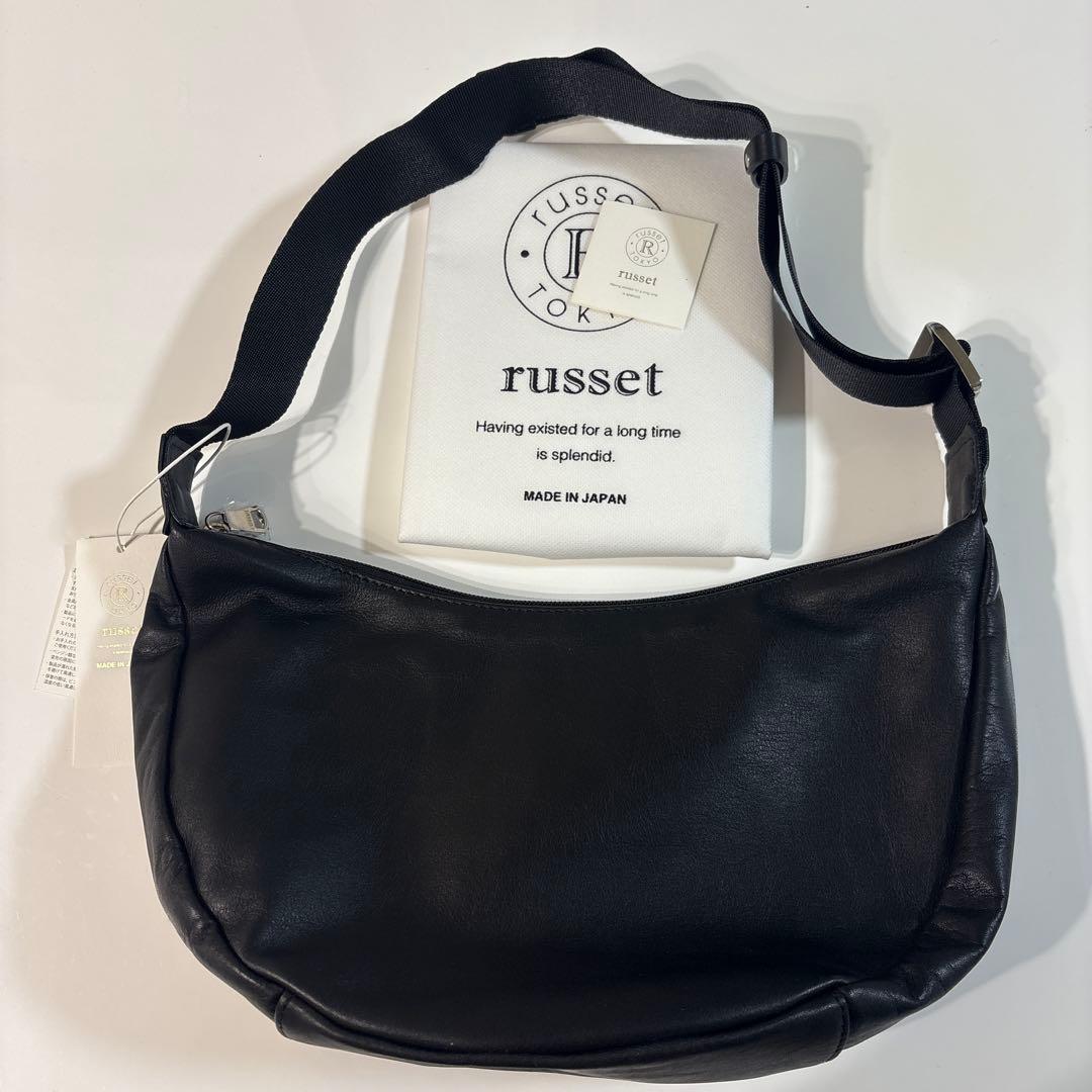 新品ラシット 今期ソフトレザーラウンドショルダーバッグ　金具シルバー