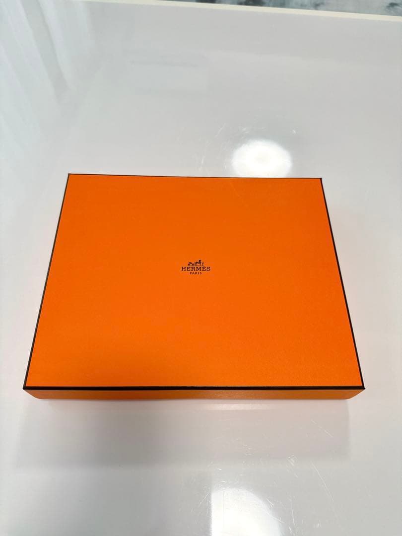 新品・未使用、箱付きHERMES（エルメス）ステアーズ タオル