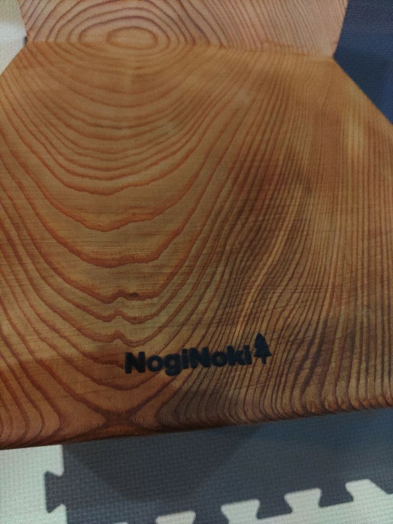 杉のスツール　インテリア