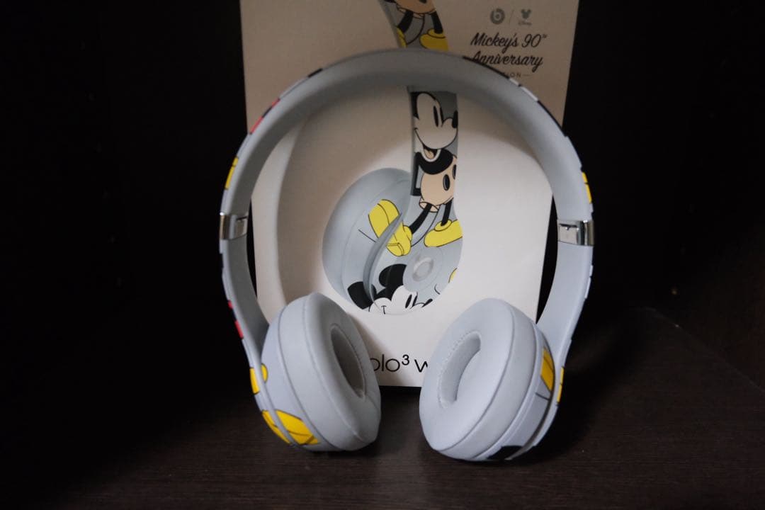 beats solo 3 wireless ミッキーマウス　訳あり